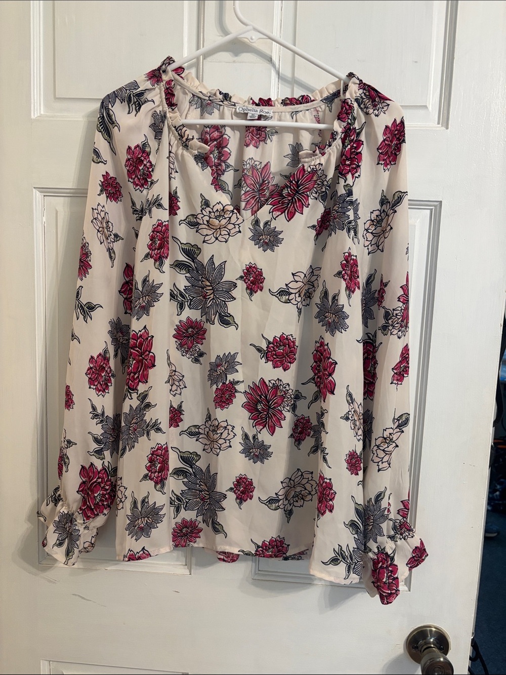Cream Floral Long-Sleeve Peasant Blouse with Pink & Gray Blooms